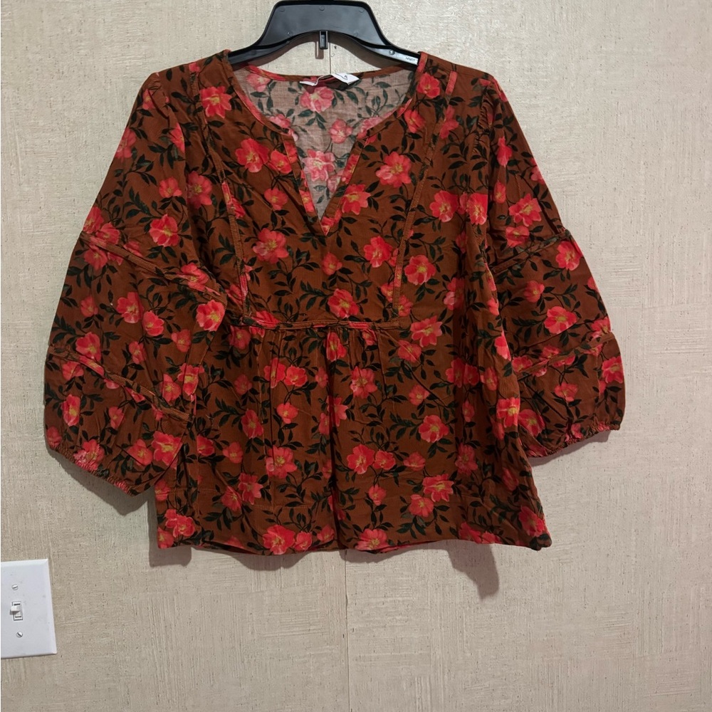 Sonoma women’s floral v neck blouse